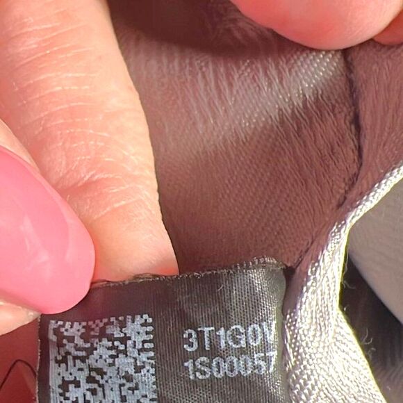 Michael Kors Dalia Large Shoulder Tote - Picture 7 of 10